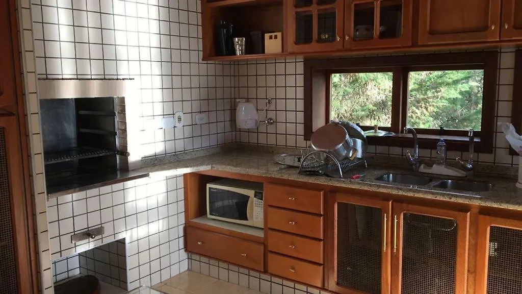 Дом отдыха Casa Com Espaco De Sobra! Кампус-ду-Жордау Бразилия