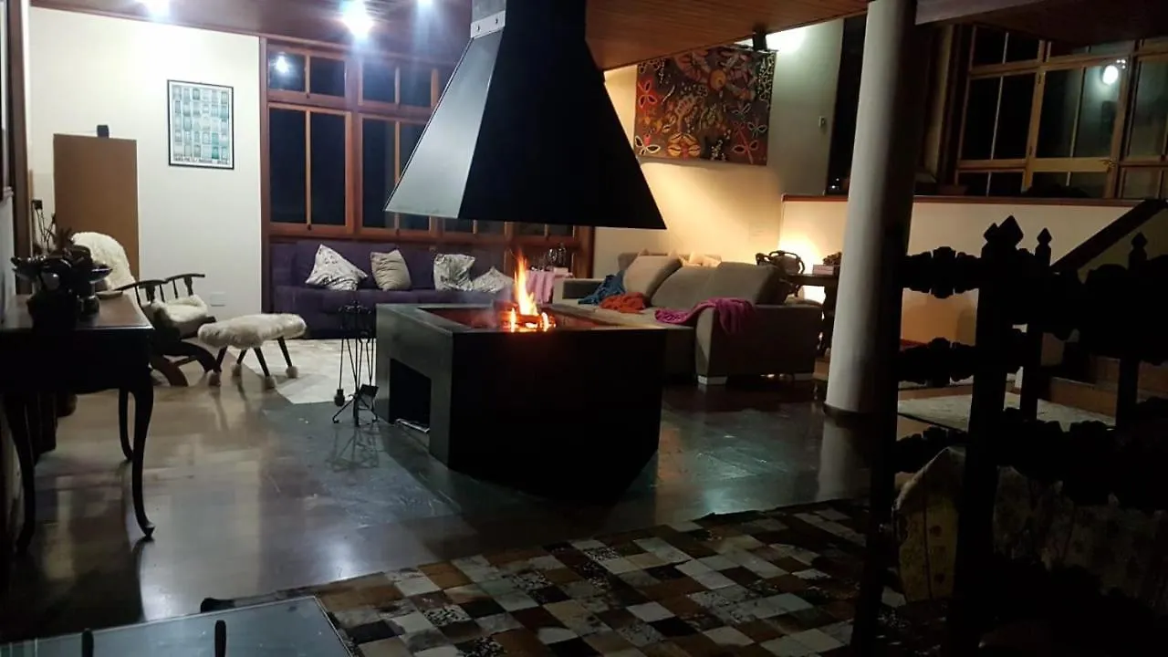 Дом отдыха Casa Com Espaco De Sobra! Кампус-ду-Жордау